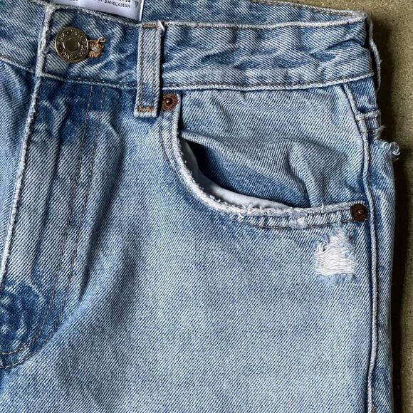 Zara Light Wash Very Distressed 100% Ecologically Grown Cotton Jeans (Size: 4) - Picture 14 of 15